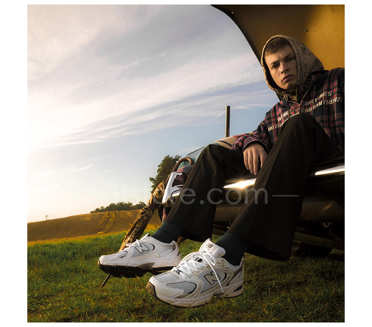 New-Balance-MR530SG_04.jpg