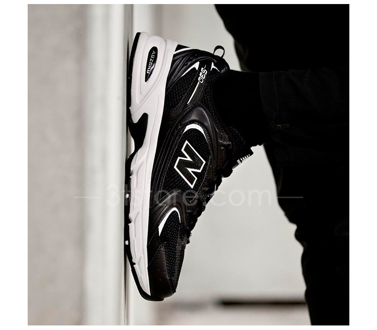 New-Balance-MR530SD_05.jpg